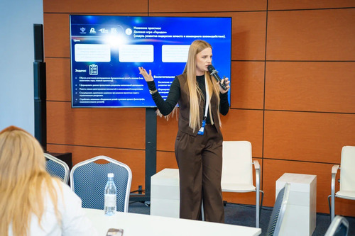 Экспертиза из первых рук: Юлия Ольшанская на окружном форуме «Новая философия воспитания»